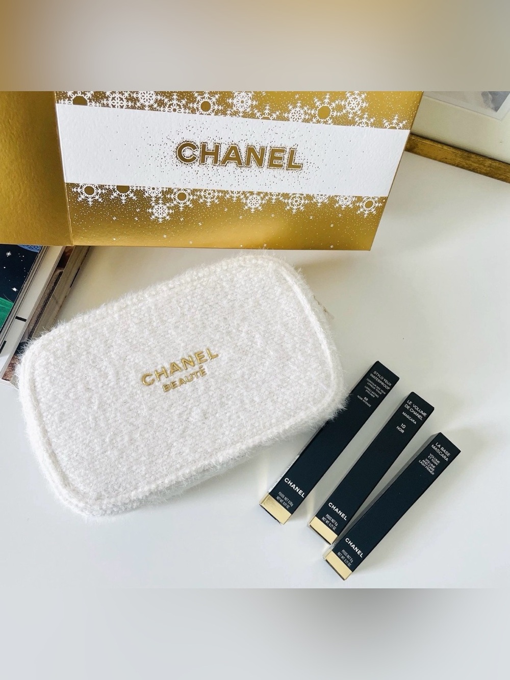 CHANEL 4-Pc. All Eyes On Makeup Set